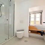 Out Alfama 2d Apartment